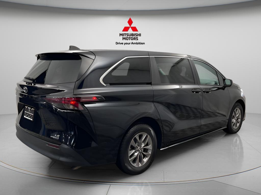 used 2024 Toyota Sienna car, priced at $35,395