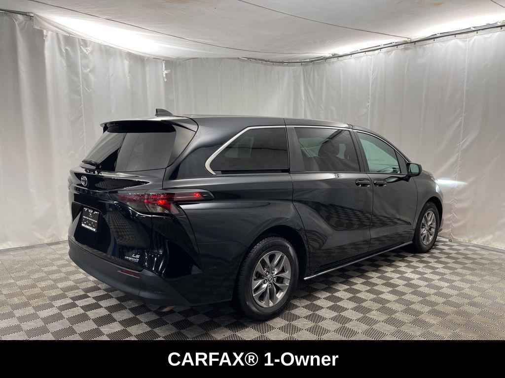 used 2024 Toyota Sienna car, priced at $34,625