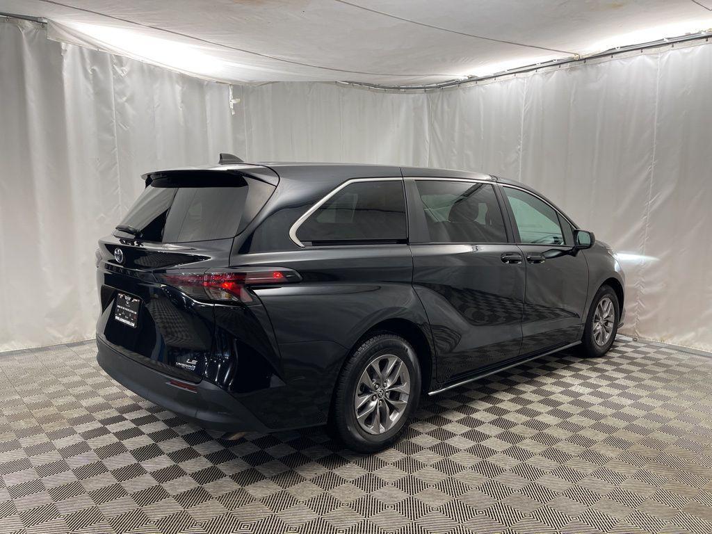 used 2024 Toyota Sienna car, priced at $34,825