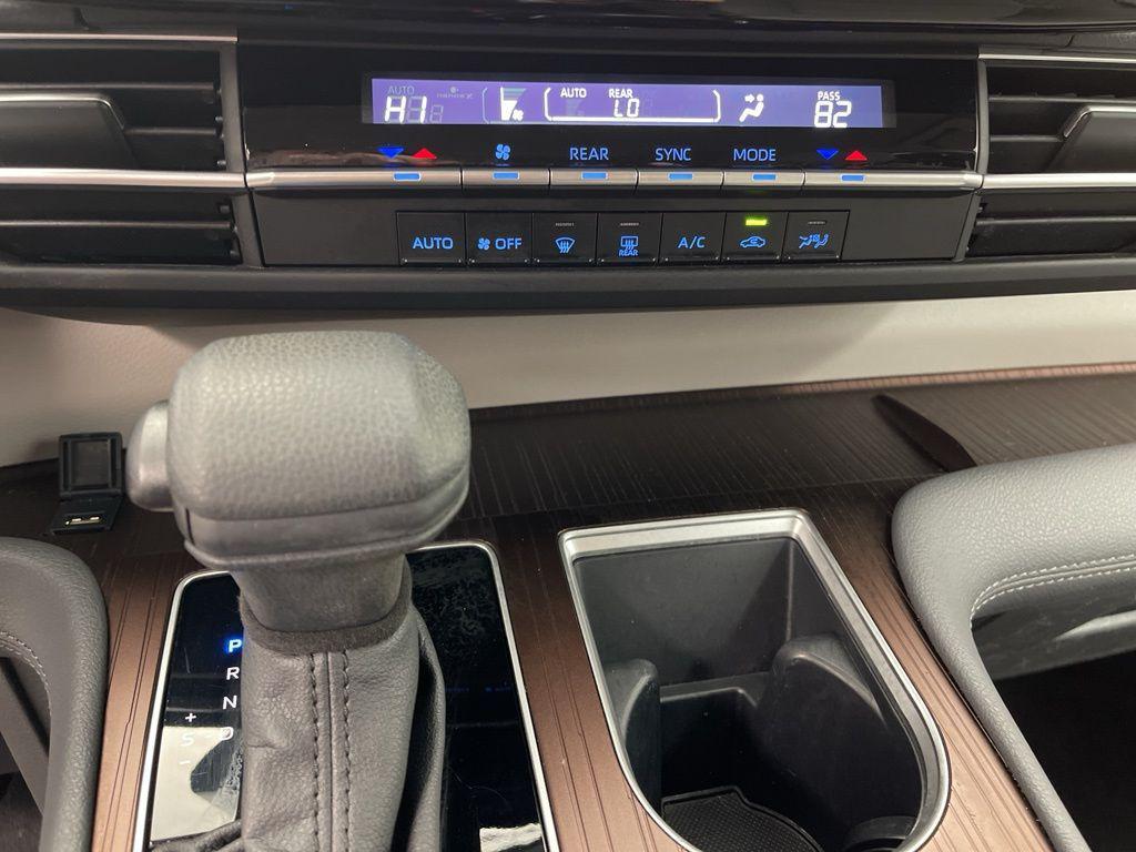 used 2024 Toyota Sienna car, priced at $34,825