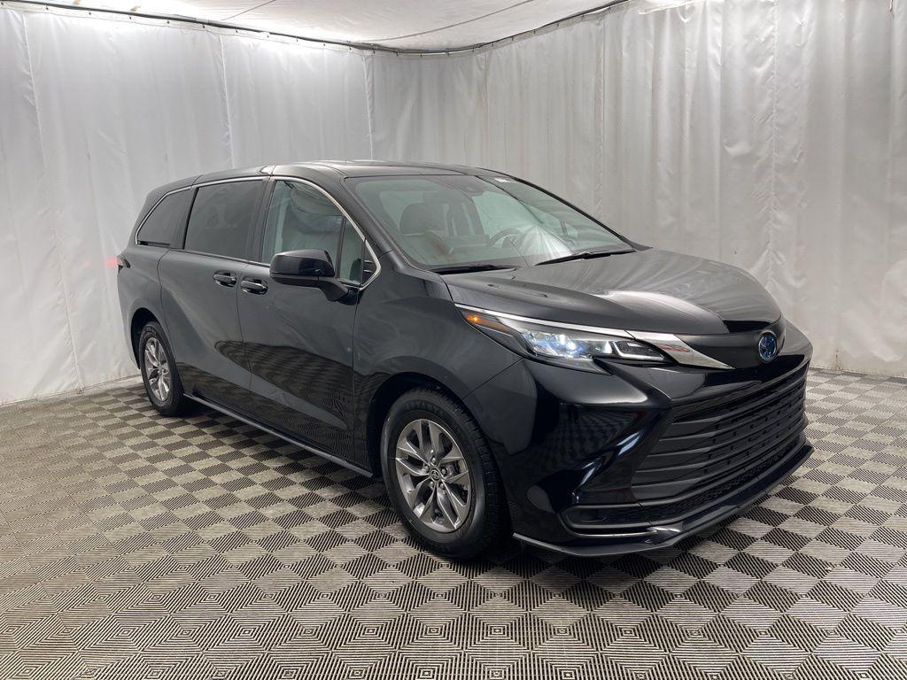 used 2024 Toyota Sienna car, priced at $34,825