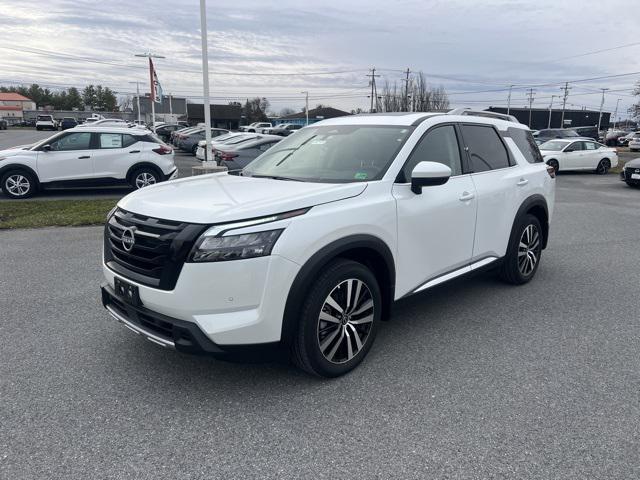 new 2025 Nissan Pathfinder car, priced at $44,173