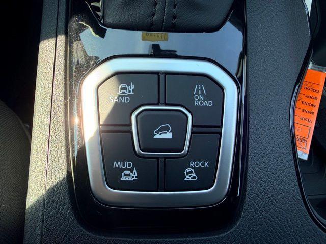 new 2026 Nissan Frontier car, priced at $40,963