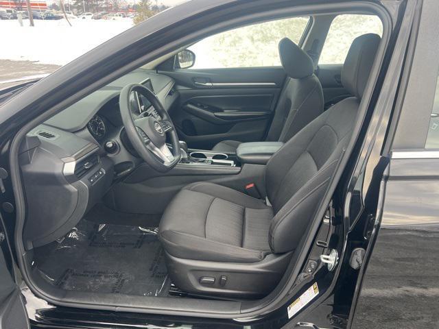 used 2023 Nissan Altima car, priced at $17,000