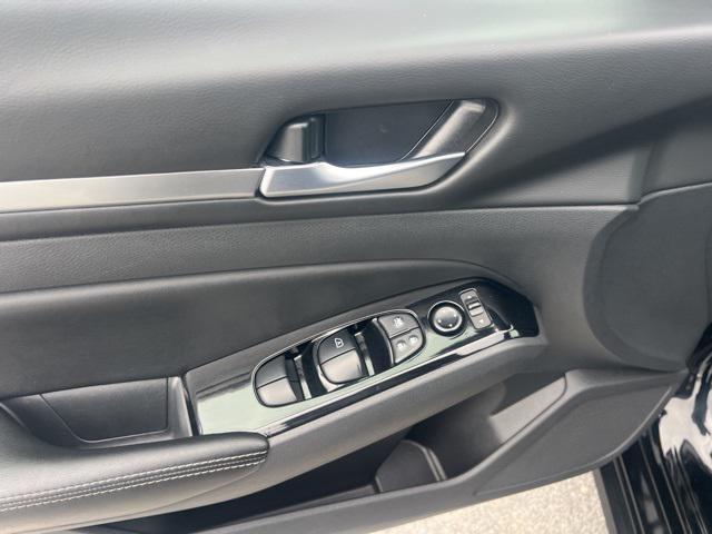 used 2023 Nissan Altima car, priced at $17,000