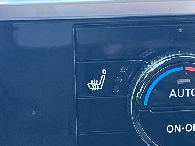 used 2022 Nissan Pathfinder car, priced at $28,000