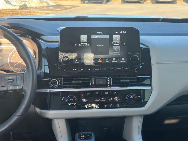 used 2022 Nissan Pathfinder car, priced at $28,000