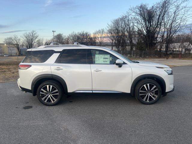 new 2025 Nissan Pathfinder car, priced at $44,332