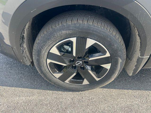 new 2026 Nissan Kicks car, priced at $26,001