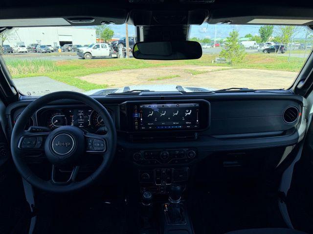 used 2025 Jeep Gladiator car, priced at $48,000