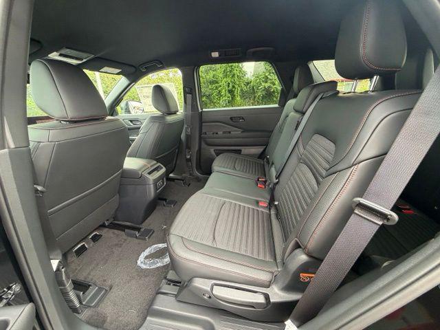 new 2026 Nissan Pathfinder car, priced at $40,428