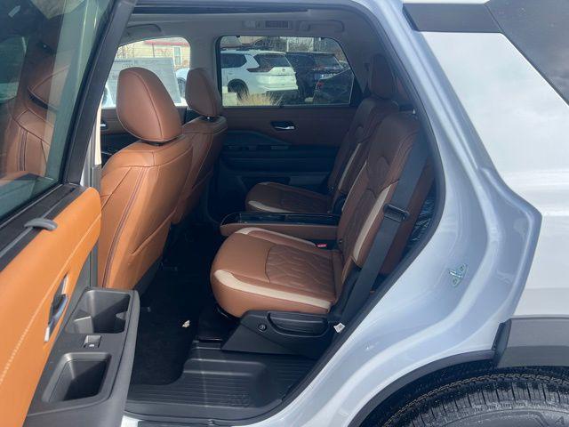 new 2026 Nissan Pathfinder car, priced at $47,381