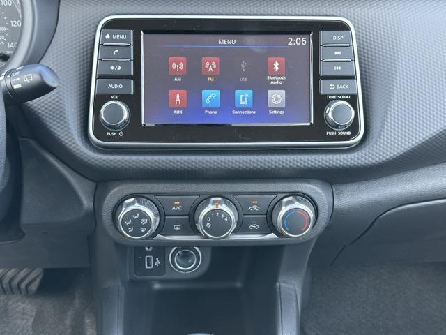 new 2025 Nissan Kicks car, priced at $20,000