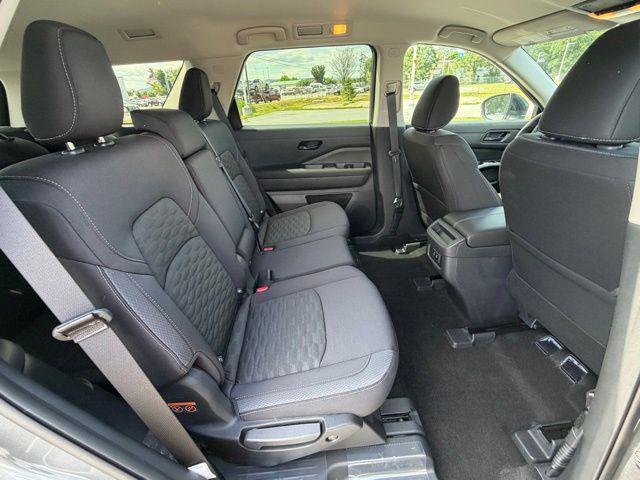 new 2026 Nissan Pathfinder car, priced at $37,853