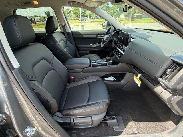 new 2026 Nissan Pathfinder car, priced at $40,248