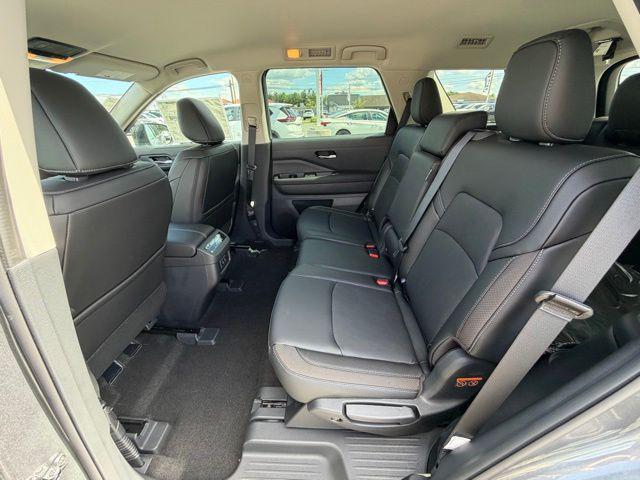 new 2026 Nissan Pathfinder car, priced at $40,248