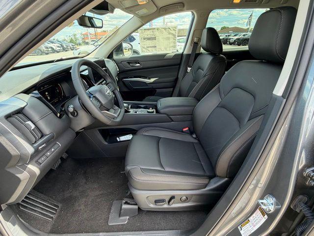 new 2026 Nissan Pathfinder car, priced at $40,248