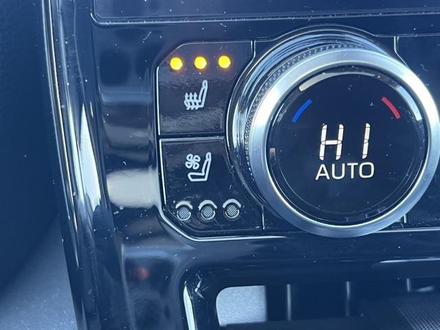 used 2023 Toyota Highlander car, priced at $38,500