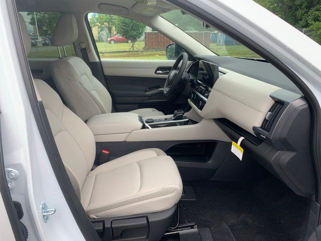 new 2026 Nissan Pathfinder car, priced at $40,410