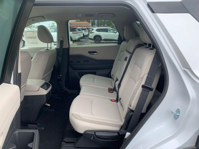 new 2026 Nissan Pathfinder car, priced at $40,410