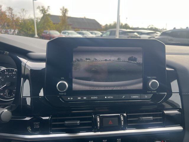 new 2025 Nissan Pathfinder car, priced at $34,572