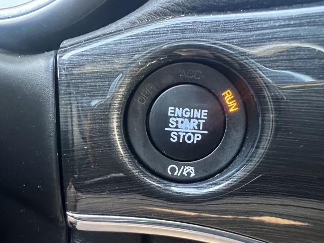 used 2019 Jeep Grand Cherokee car, priced at $17,000