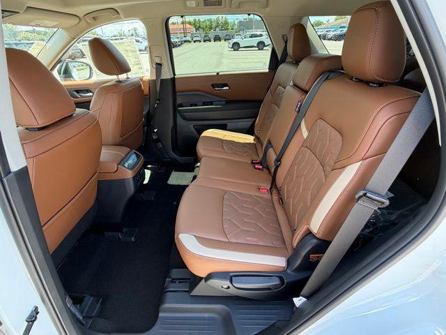 new 2026 Nissan Pathfinder car, priced at $48,029