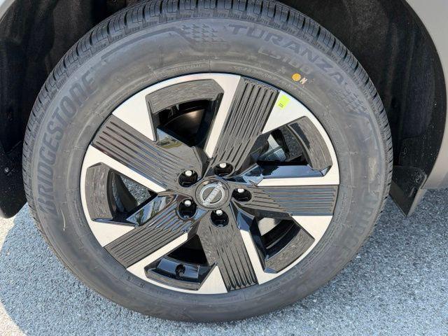 new 2026 Nissan Kicks car, priced at $25,959