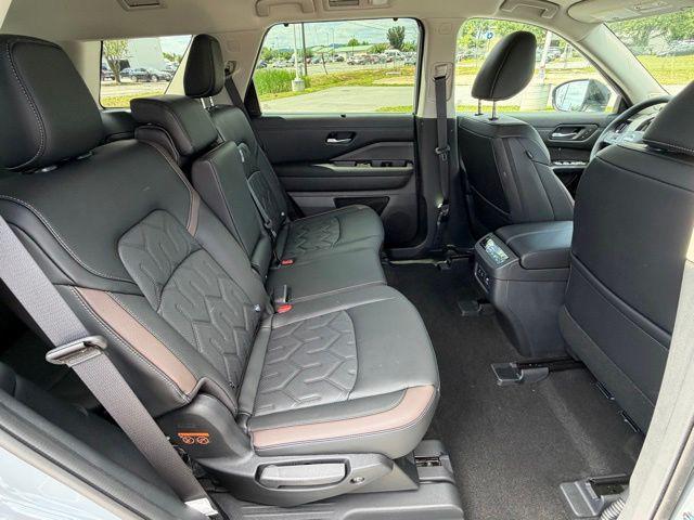 new 2026 Nissan Pathfinder car, priced at $47,271