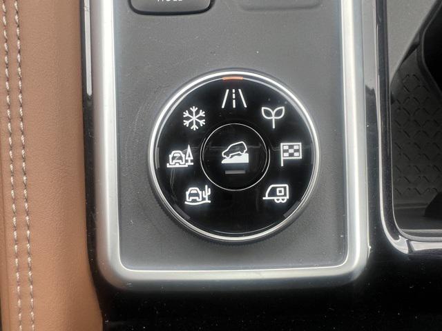 new 2025 Nissan Pathfinder car, priced at $44,759