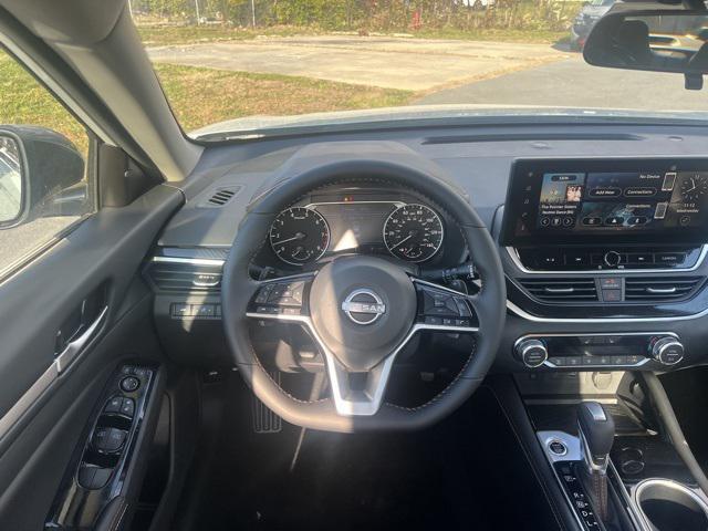 new 2025 Nissan Altima car, priced at $30,556