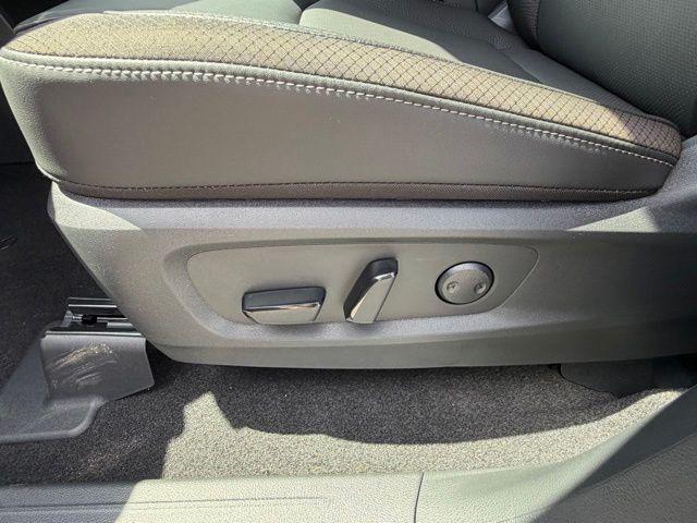 new 2026 Nissan Pathfinder car, priced at $43,356