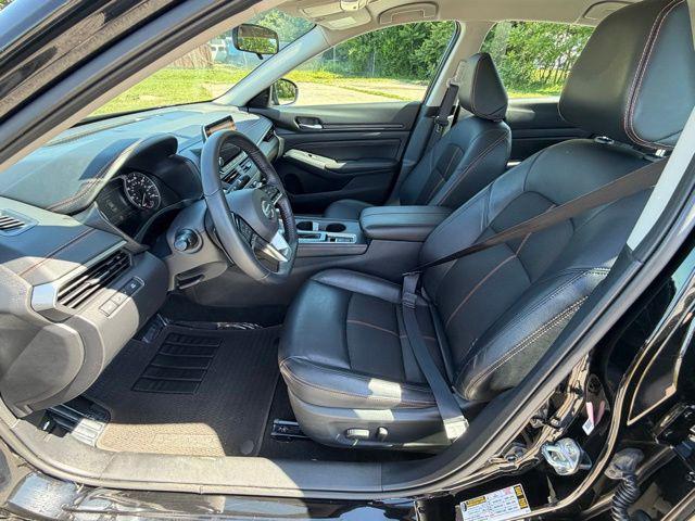 used 2019 Nissan Altima car, priced at $18,500