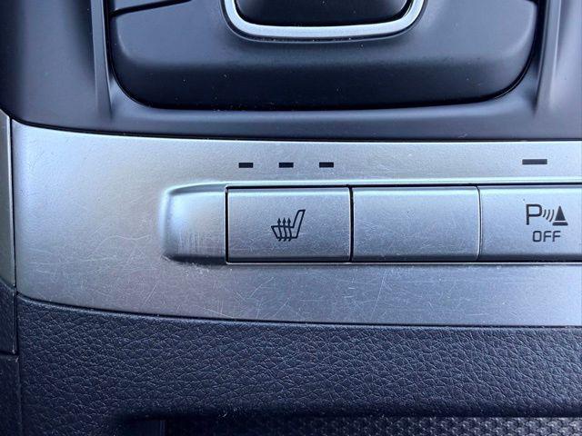 used 2023 Kia Carnival car, priced at $27,500