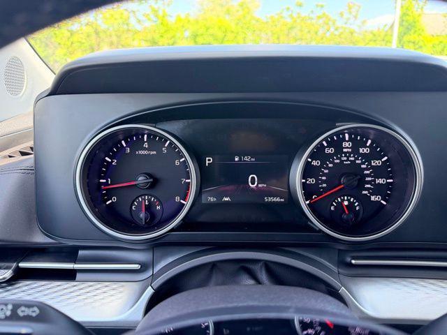 used 2023 Kia Carnival car, priced at $27,500