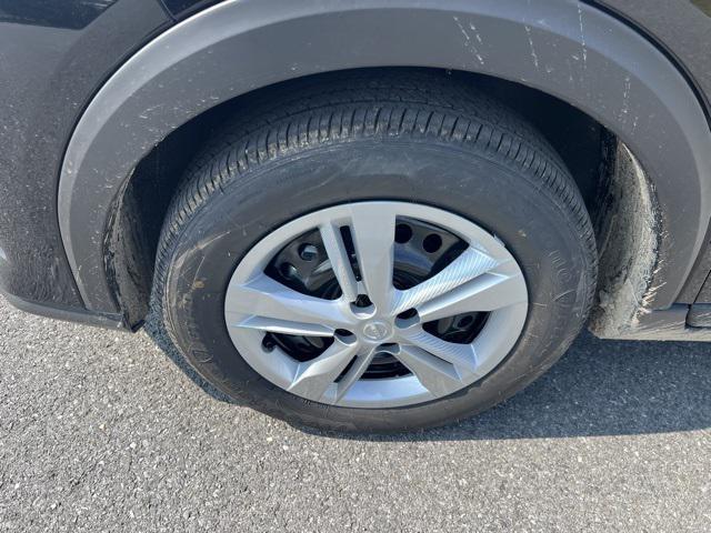 new 2025 Nissan Kicks car, priced at $19,570