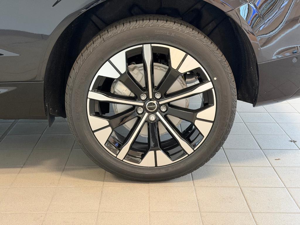 new 2026 Volvo XC60 car, priced at $57,985