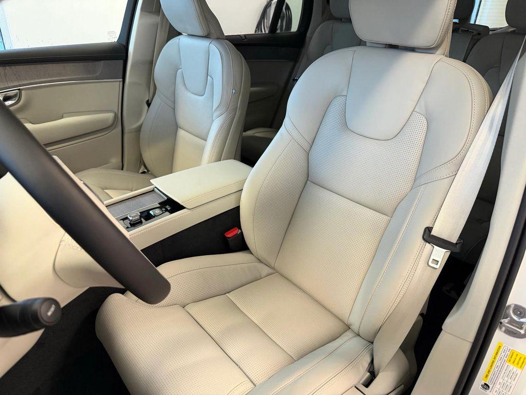new 2026 Volvo XC90 car, priced at $75,555