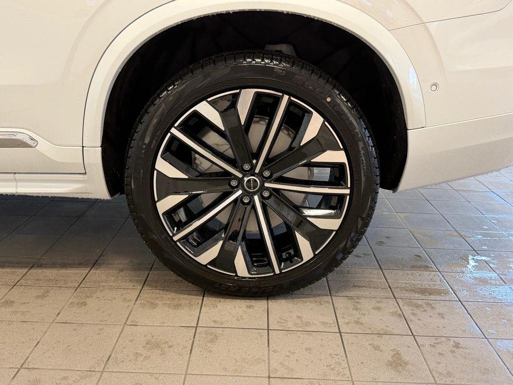 new 2026 Volvo XC90 car, priced at $75,555
