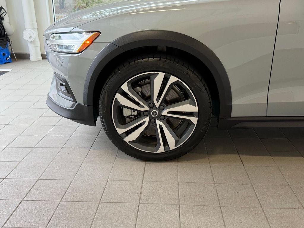 used 2025 Volvo V60 Cross Country car, priced at $42,300
