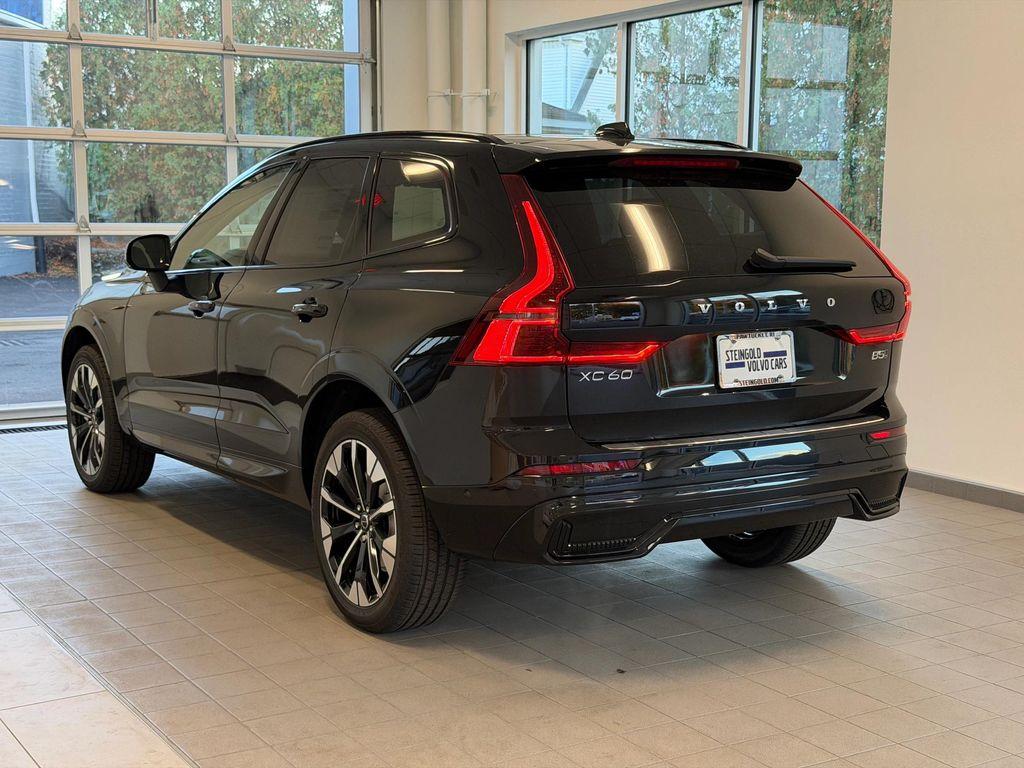 new 2026 Volvo XC60 car, priced at $58,385