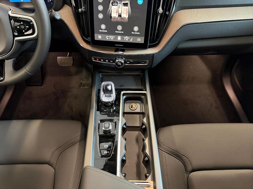new 2026 Volvo XC60 car, priced at $58,385