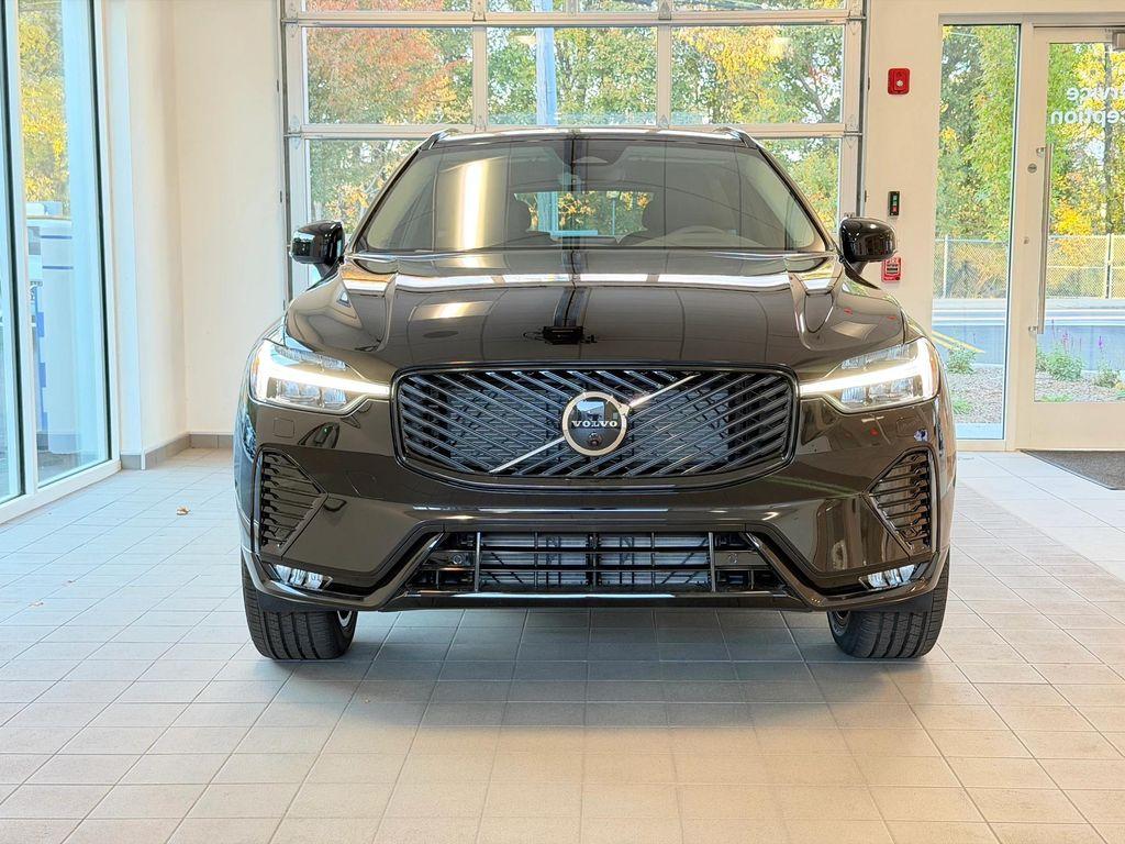 new 2026 Volvo XC60 car, priced at $58,385