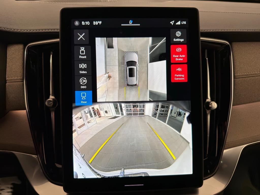 new 2026 Volvo XC90 car, priced at $77,330