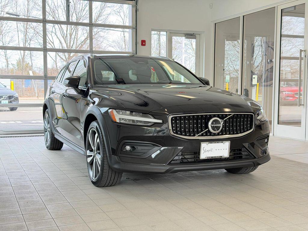 used 2024 Volvo V60 Cross Country car, priced at $39,300