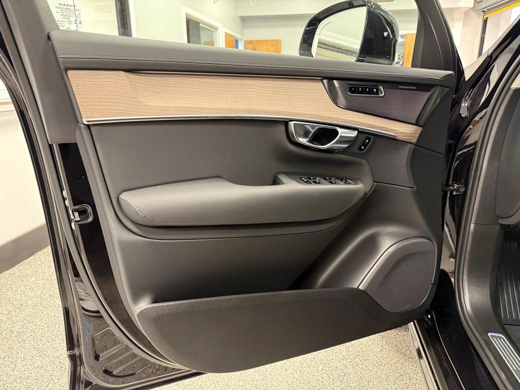 new 2026 Volvo XC90 car, priced at $72,225
