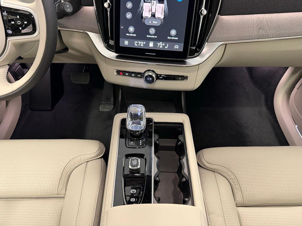 new 2026 Volvo XC90 car, priced at $75,555
