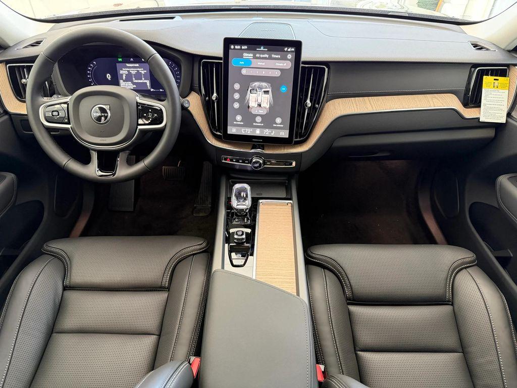 new 2026 Volvo XC60 car, priced at $64,335