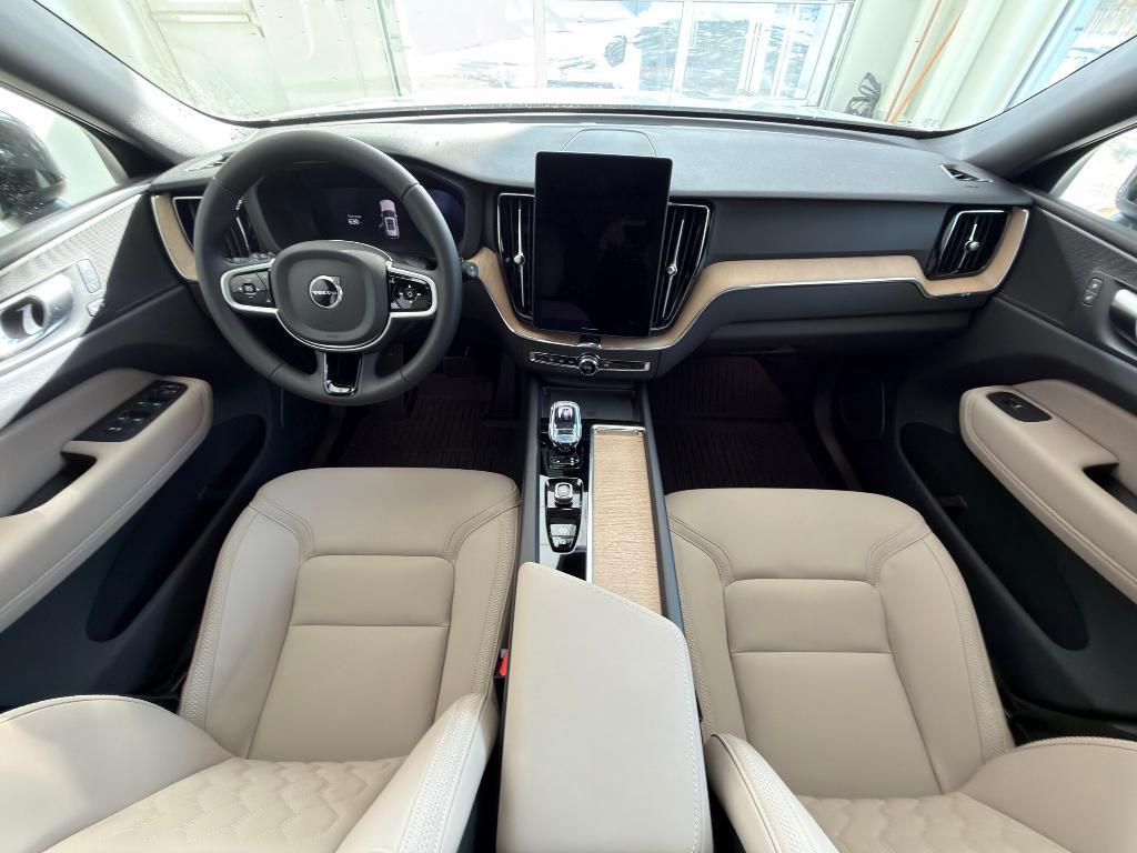 new 2026 Volvo XC60 Plug-In Hybrid car, priced at $69,285