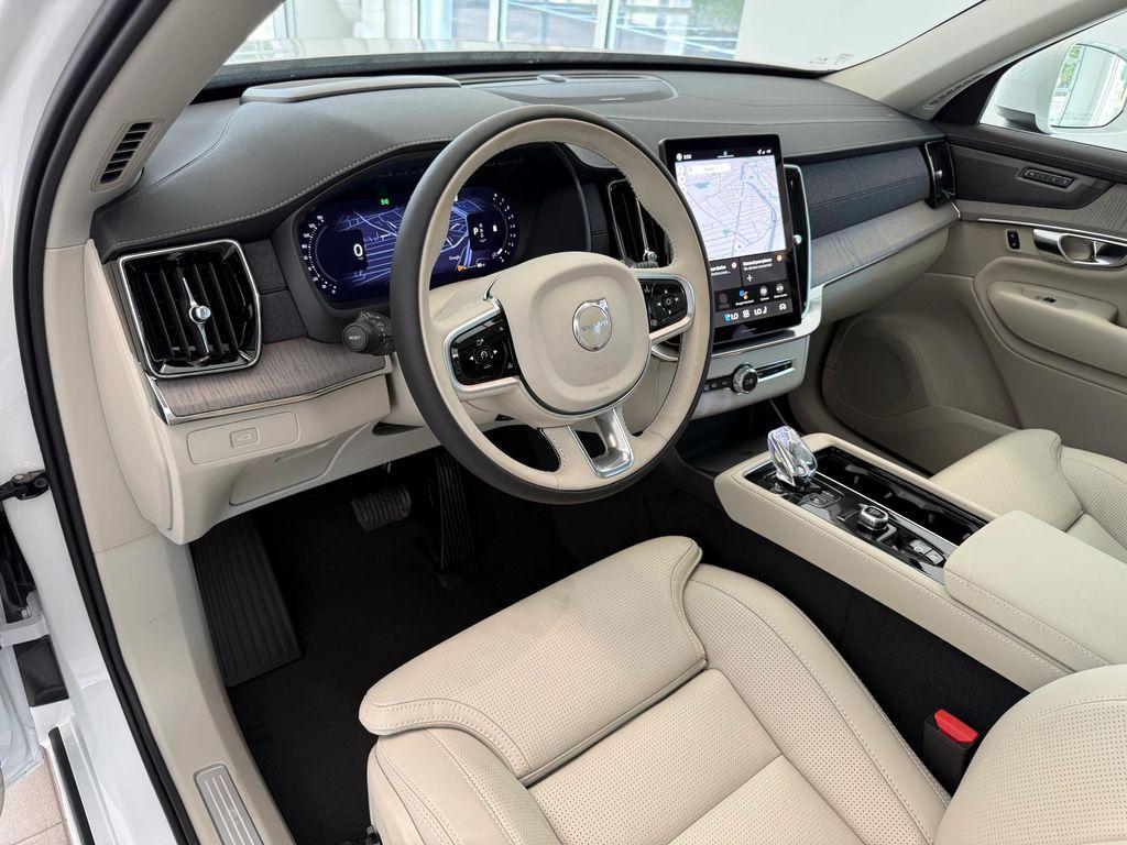 used 2026 Volvo XC90 car, priced at $75,555